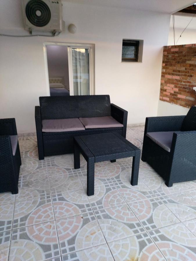 Vintage Apartment Sarandë エクステリア 写真